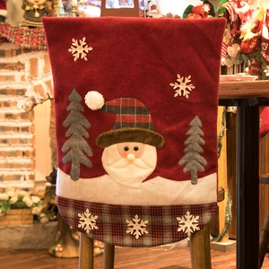 Coprisedia natalizio con ricamo 3D di Babbo Natale e bordo a quadri rossi