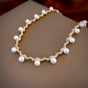 Gold twisted rope choker necklace with white pearls for elegant women fashion jewelry
