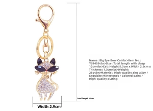 Macro view of cat keychain with size details in cm, rhinestones and zinc alloy material