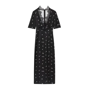 Slim fit black V-neck lace mini dress with floral print and puff sleeves
