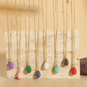 Vintage Copper Enamel Egg Pendant Necklace For Women Spiral Texture Gold Plated Clavicle Chain Jewelry Accessory Gift