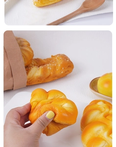 Makro-Detail von Slow-Rebound PU-Schaum-Brotspielzeug mit realistischer goldener Textur