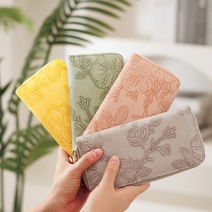 Women Long Wallet Floral Embossed Large Capacity Zipper Clutch Phone Bag PU Leather Multi Card Slots Retro Style