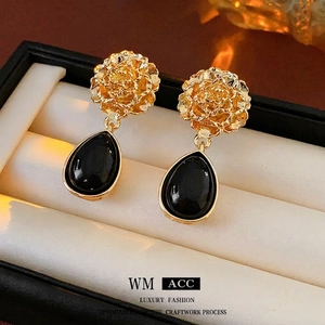Vintage Flower Teardrop Dangle Earrings French Retro Elegant Alloy Resin Jewelry With Silver Earring Post For Women