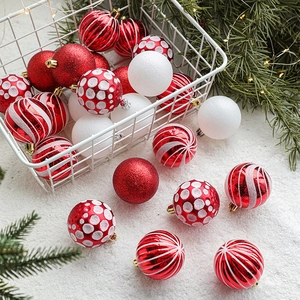 Set of 30 red and white 6cm Christmas ball ornaments with varied textures in a basket