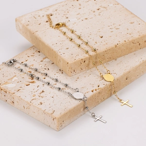 Bracelet à perles en acier inoxydable de style religieux avec pendentifs croix et icône