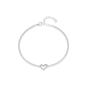Elegant s925 sterling silver chain bracelet with shimmering heart pendant and VVS1 moissanite