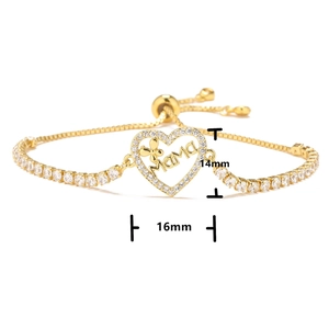 Detail of adjustable golden MAMA heart bracelet with cubic zirconia and size dimensions