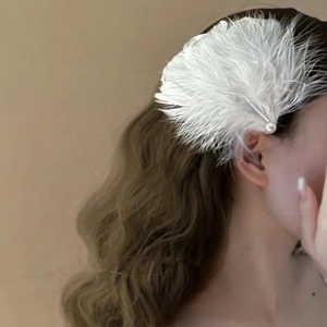 Elegant white velvet hair clip with delicate feathers and a pearl accent for women