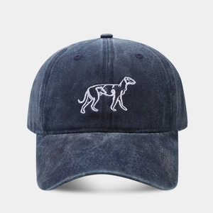 Cappellino da baseball in denim lavato con ricamo di levriero e cinturino regolabile