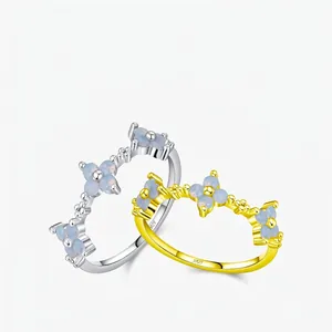 925 Sterling Silver Flower Ring With Light Blue Opal Lucky Clover Design Elegant Sweet Jewelry For Women