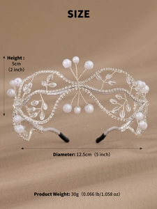 Detail view of handmade bridal headband with white pearls and crystals sizing 12.5x5cm
