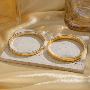 Minimalistischer Armreif Edelstahl 18K Vergoldet Wasserdicht Hypoallergen Zweifarbig Geometrischer Schmuck Für Damen