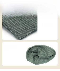 Détails du bandeau en maille côtelée avec une structure en tissu double couche doux