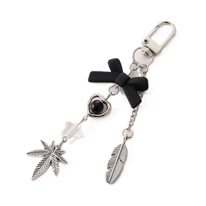 Gothic heart and bow keychain with feather pendants for phone cases and bags