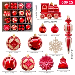 Detail von 60 roten und goldenen Weihnachtsschmuck-Sets in verschiedenen Formen