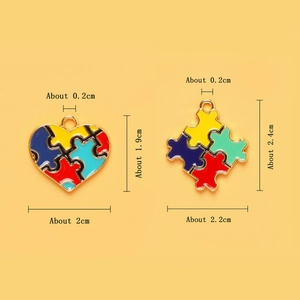Bunte Puzzle-Herz- und Rautenanhänger aus Legierung mit Maßangaben für DIY-Schmuck