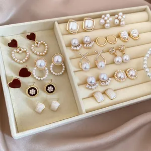 Alloy Imitation Artificial Pearl Stud Earrings With Silver Earring Post Rhinestone Geometric Heart Flower Women Vintage Luxury Jewelry
