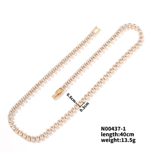 Detail of 40cm 18K gold-plated tennis necklace with pear-cut cubic zirconia and clasp