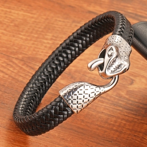 Pulsera para hombre de cuero trenzado negro con cierre de cabeza de serpiente plateada
