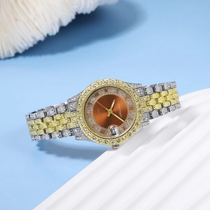 Montre quartz femme élégante bicolore avec lunette en cristal et cadran marron à date