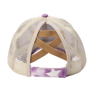 Detail of cross-elastic straps and ponytail hole on American flag ponytail trucker hat
