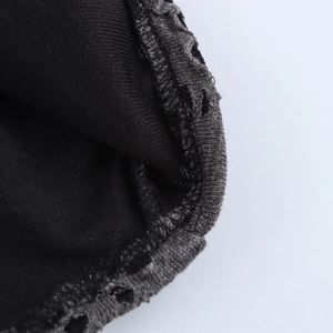 T-shirt noir à manches longues en maille avec détails ajourés gris et texture tricot
