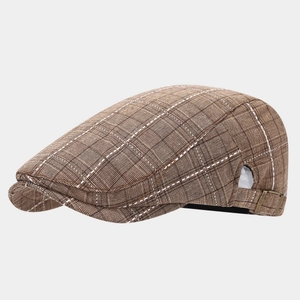 Casquette plate classique à carreaux marrons avec boucle réglable en bronze brossé