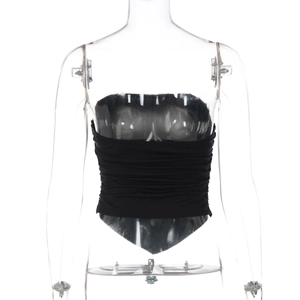 Détail d'un haut bustier noir avec boucle en coquillage sur un mannequin transparent