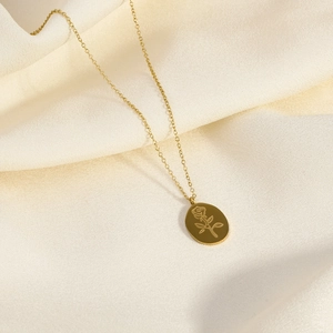 Collier en acier inoxydable plaqué or 18 carats avec pendentif ovale fleur de rose