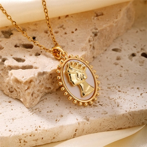 Vintage gold-plated necklace with oval queen cameo pendant on a fine link chain