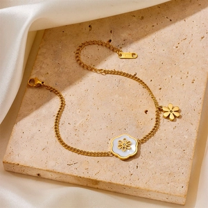 Bracelet floral élégant en acier doré avec incrustations de nacre sur pierre et soie