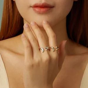 Adjustable S925 sterling silver fox open rings in polished gold and silver finishes