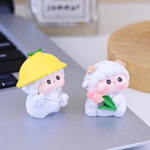 Cute mini resin sheep figurines for office desk and car dashboard decoration