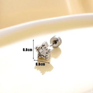Sternförmiger Silber-Ohrstecker mit Zirkon-Stein, Maße 0,6 cm x 0,6 cm