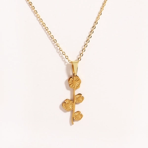 Romantic gold-plated rose flower pendant necklace made of durable stainless steel