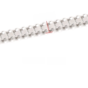 Macro shot of 7mm silver stainless steel fish scale chain for punk jewelry DIY