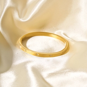 18K Gold Plated Stainless Steel Bangle Bracelet Starburst Engraved With Cubic Zirconia Minimalist Chic Jewelry For Women
