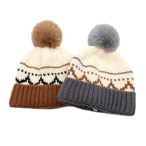 Berretto In Maglia Da Donna Acrilico Invernale Caldo Jacquard Contrasto Di Colore Con Pompon In Pelliccia Sintetica