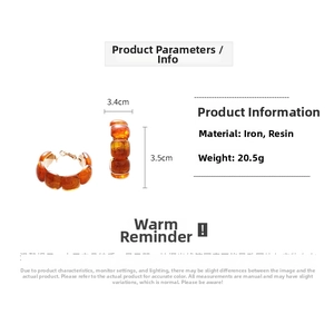 Detailed view of amber resin C-shaped hoop earrings with size 3.5cm and 20.5g weight