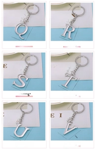 Detailed size specifications for silver zinc alloy capital letter keychains Q to V