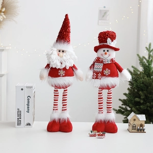 Statuine di Babbo Natale e pupazzo di neve in peluche con paillettes rosse