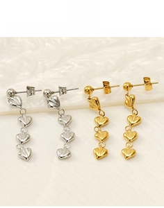 Détails des boucles d'oreilles pendantes en forme de cœur en acier titane doré et argenté