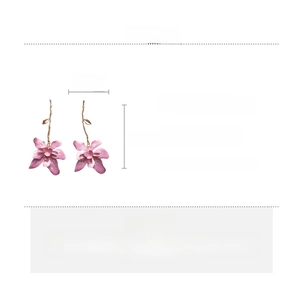 Detailed spec sheet showing dimensions and weight for pink floral dangle earrings