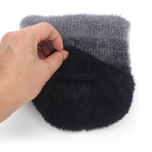 Women's warm knitted color-block beanie with gray outer layer and black plush lining