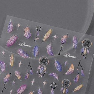 Stickers ongles 3D attrape-rêves avec plumes violettes et motifs d'étoiles TS-2851