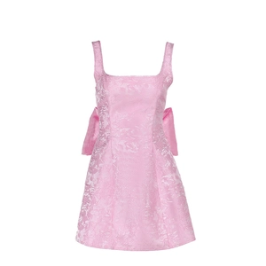 Robe mini rose en jacquard avec encolure carrée et grand nœud décoratif au dos
