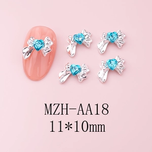 Macro di ciondoli per unghie a fiocco 11x10mm in lega con strass a cuore blu