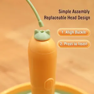 Giocattolo elettrico per gatti a forma di carota con piume rotanti e teste rimovibili