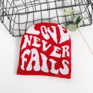 Unisex LOVE NEVER FAILS Jacquard Knitted Beanie Hat Warm Winter Acrylic Cuffed Skull Cap For Men Women Streetwear Daily Accessory